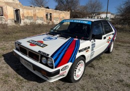 Lancia delta hf 4wd