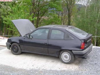 Se vende opel kadett motor 2.0