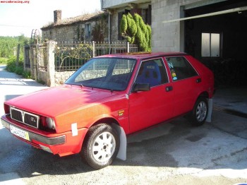 Lancia delta 1.6 gt por 250€