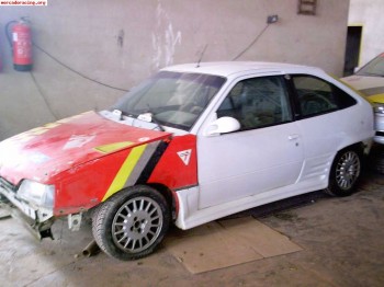 Se vende carroceria con papeles kadett gsi
