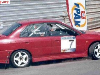 Mitsubishi evo iv grp n tierra y asfalto