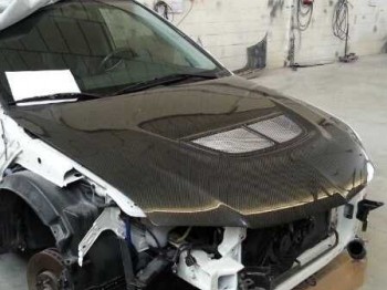 Se vende capot de carbono evo 8/9