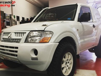 Mitsubishi montero rally raid