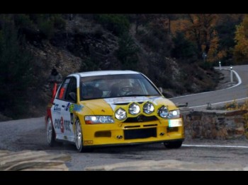 Se vende mitsubishi lancer evo 9