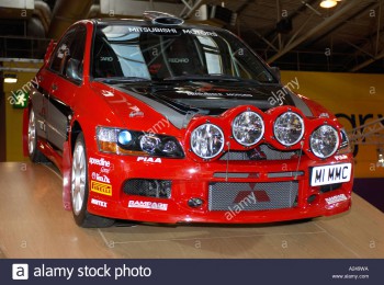 Carrocería documentada de evo 8 de rallyes