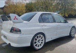 Mitsubishi evo8 gra