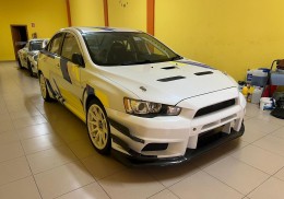 Mitsubishi lancer evo x