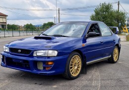 Subaru impreza gc8