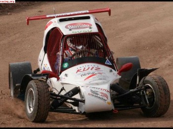 Vendo car cross motor yamaha r6 2001, modelo jb warrior.