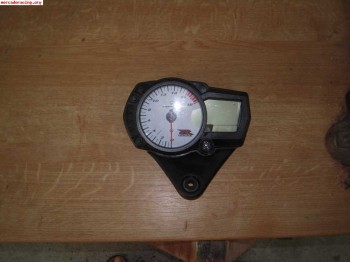 Vendo centralita y tachometro 600 gsxr 2007