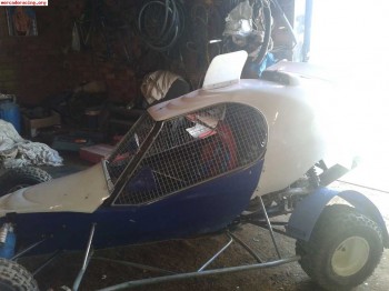 Se vende jb racing 2007 con motor 2007 , se recoje moto de c