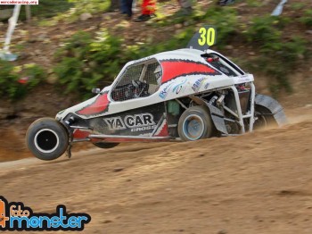 Yacarcross 
