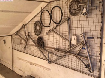 Se vende conjunto kartcross y remolque cerrado 