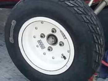  compró neumáticos goldspeed y llantas delanteras para speed