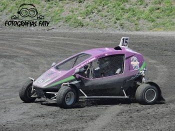 Se vende silver car st2