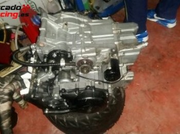 Motor r6 cigüeñal enganchado 300€