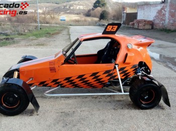 Silver car suzuki k7