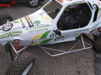 Se vende yacar 2015 con renolque asistencia