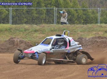 Yacar 2015 motor k8,con posibilidad de remolque