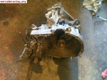 Se vende caja de cambios del renault clio williams.