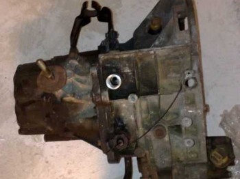 Caja de 6v de 306 gti  500 euros