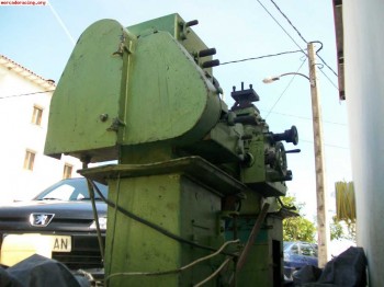 Se vende torno