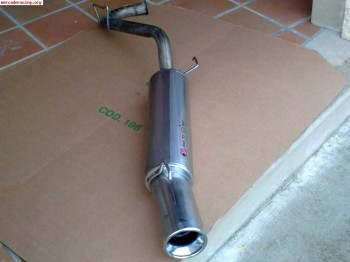 Se vende tubo de escape roar  homologado.