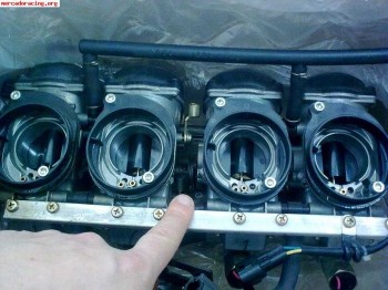 Vendo varias carburaciones.