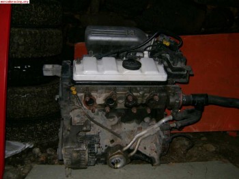 Se vende bloque de motor 1.6 8v de peugot 106 centralita y c