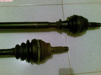 Se venden palieres de 106