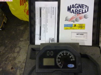 Se vende display para clio sport