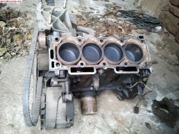 Vendo bajo motor 1.3 de 205 rallye