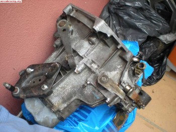 Se vende caja ma con grupo y autoblocante de discos y relaci