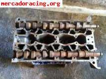 Se vende culata de clio 16v con arboles de levas