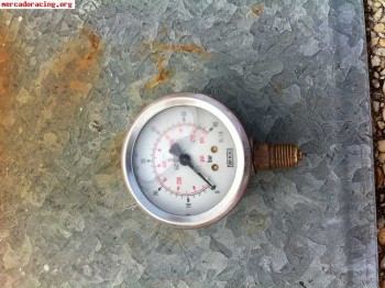 Se vende  reloj presion de gasolina 20 €