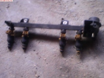 Vendo rampa de inyectores 205 gti.