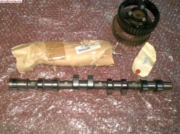 Se vende arbol de levas pts 306 grn   poleas.