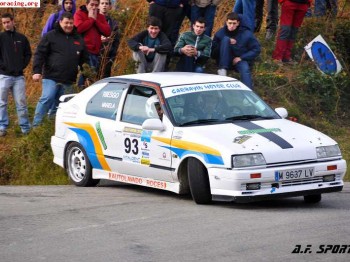 Piezas de 19 16v y clio 16v 