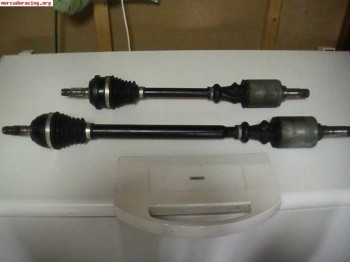 Se venden palieres casi nuevos de 106