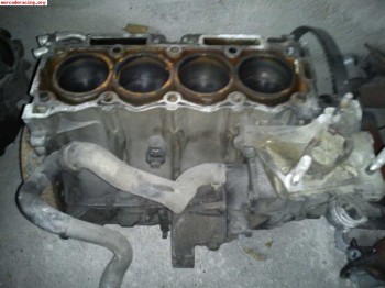 Se vende bloke peugeot 106  1.3 rally