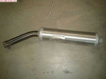 Se vende escape de serie para yamaha yzf r6 2003-2005