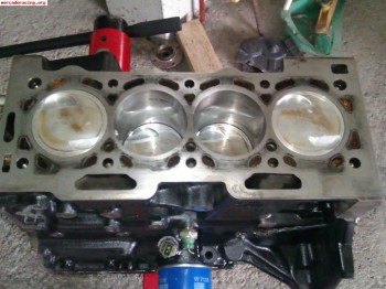Vendo motor culata 1.3 y bajo 1.6 de peugeot 106
