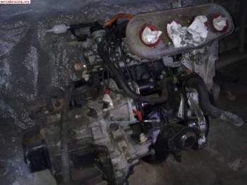 Se vende material 205 rallye 