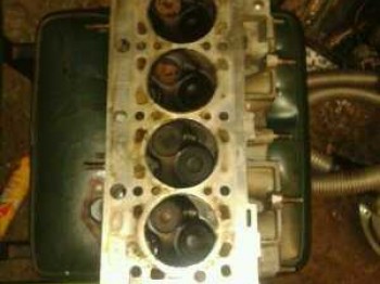 Se vende culata y arbol de 205 rallye