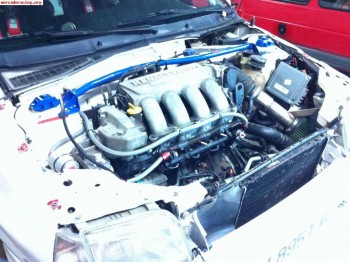 Se vende motor de clio 182cv para clio 16 0 williams