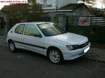 Se vende motor de peugeot 306 1.6 8 valvulas y caja de cambi