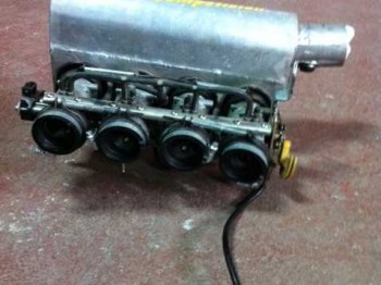 Vendo inyeccion de moto para coche de competicion
