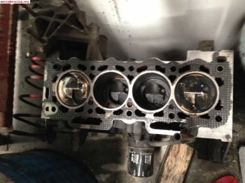 Bloque con pistones forjados 1.4 psa