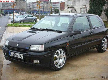 Regalado!!!!! 220euros motor clio16v