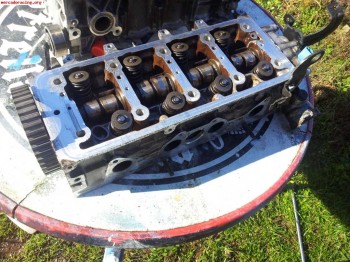 Culata 106 sport 30 € ( valida saxo 8 valvulas 100cv )